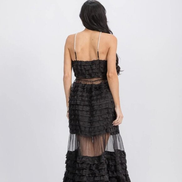 RUFFLE TIERED FLOWER DETAILED MAXI DRESS - Picture 2 of 4